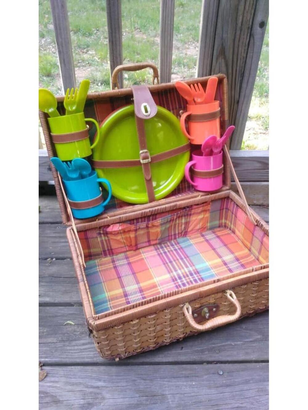 Pinic Basket - Picture 3 of 3